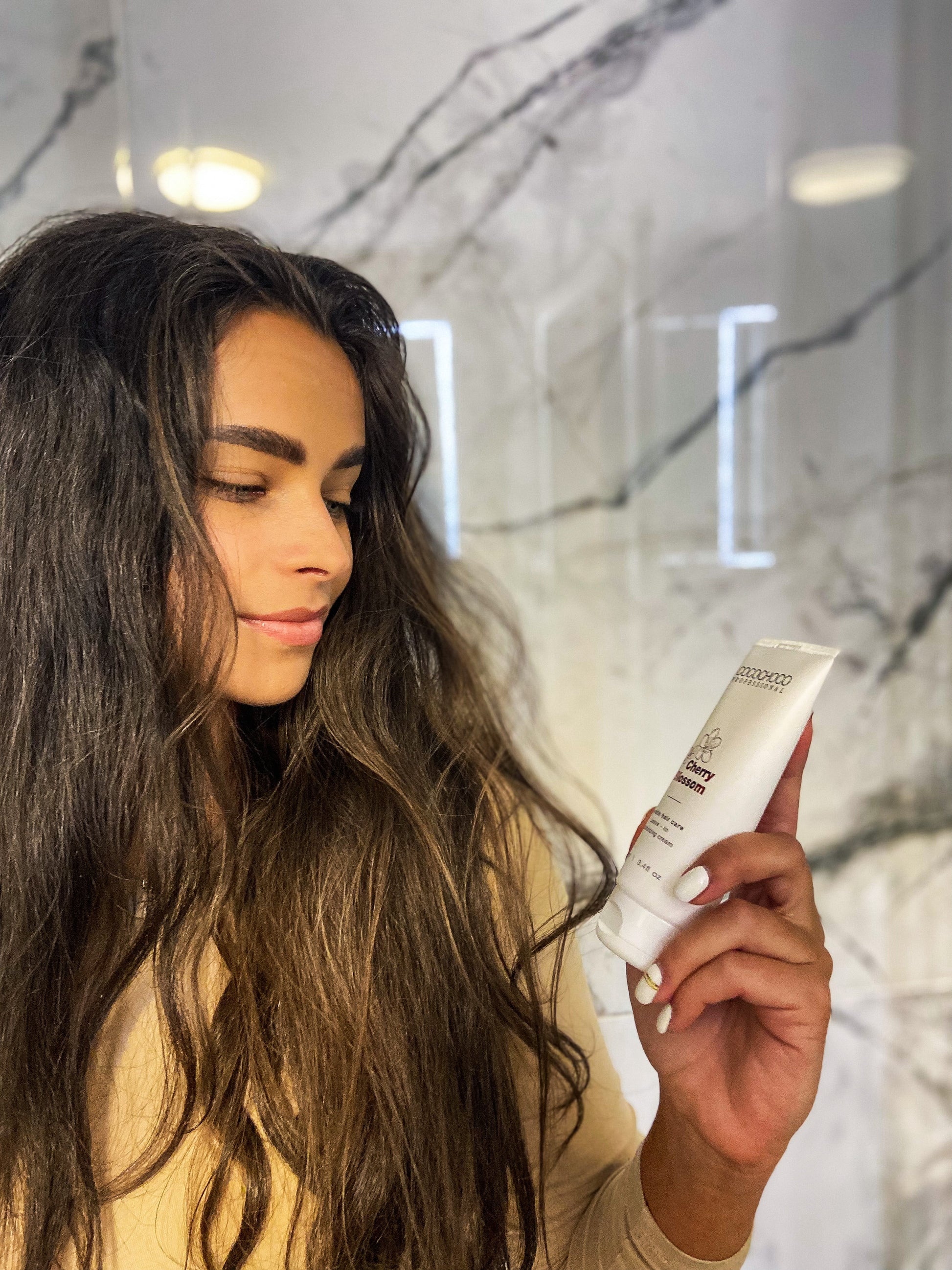 Cocochoco Cherry Leave-in Keratin Hair Care - Anti Frizz